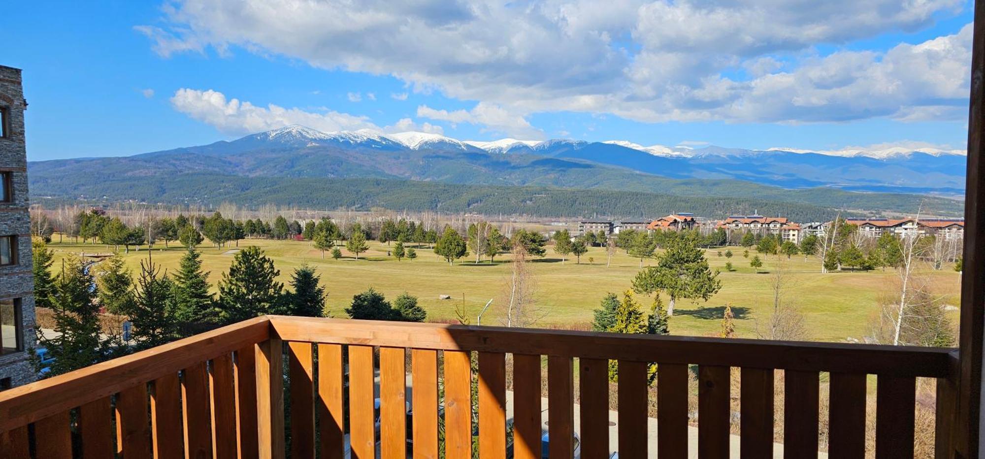 Green Peaks Suite In Pirin Golf & County Club 라즐로그 외부 사진