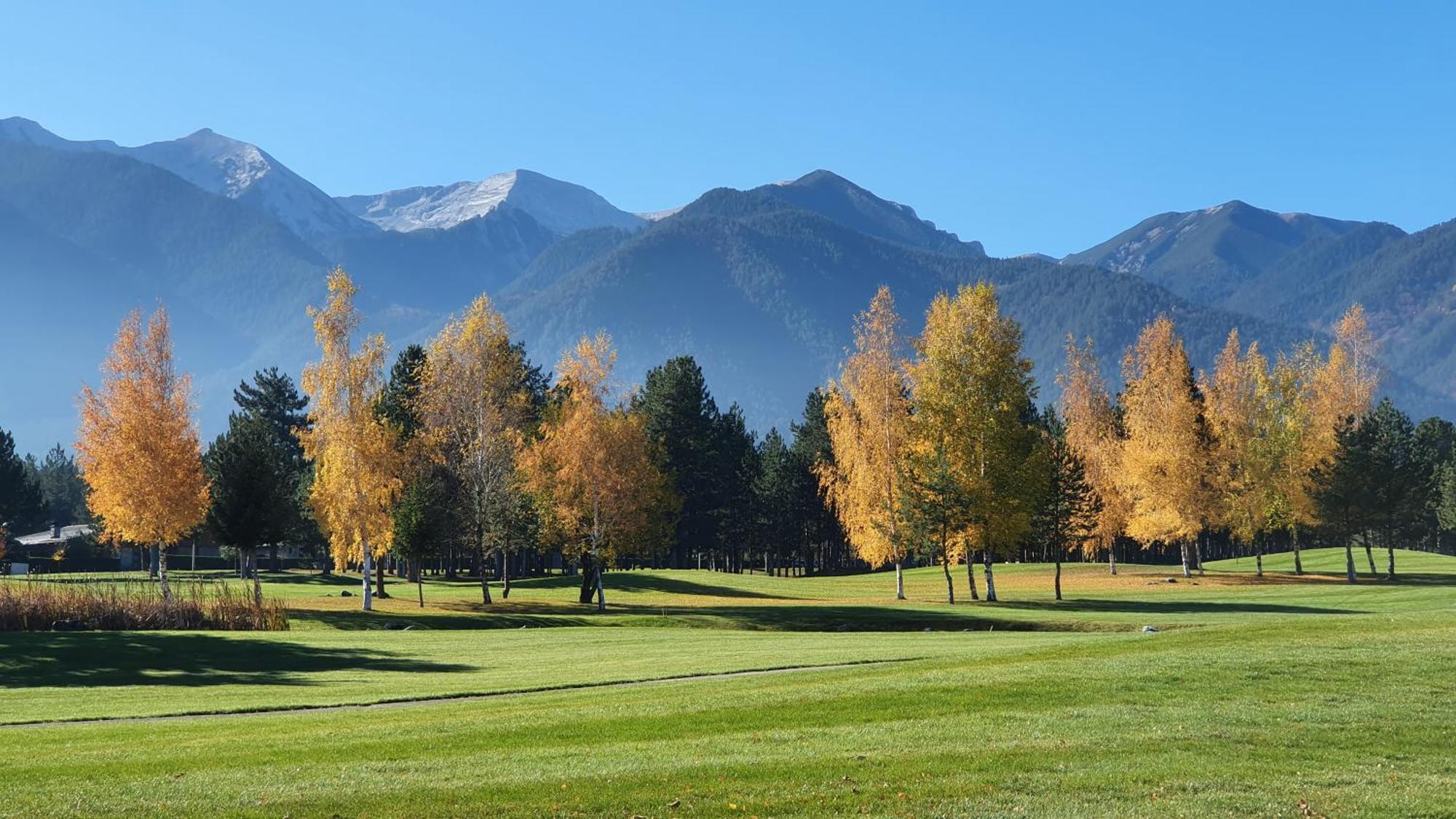 Green Peaks Suite In Pirin Golf & County Club 라즐로그 외부 사진