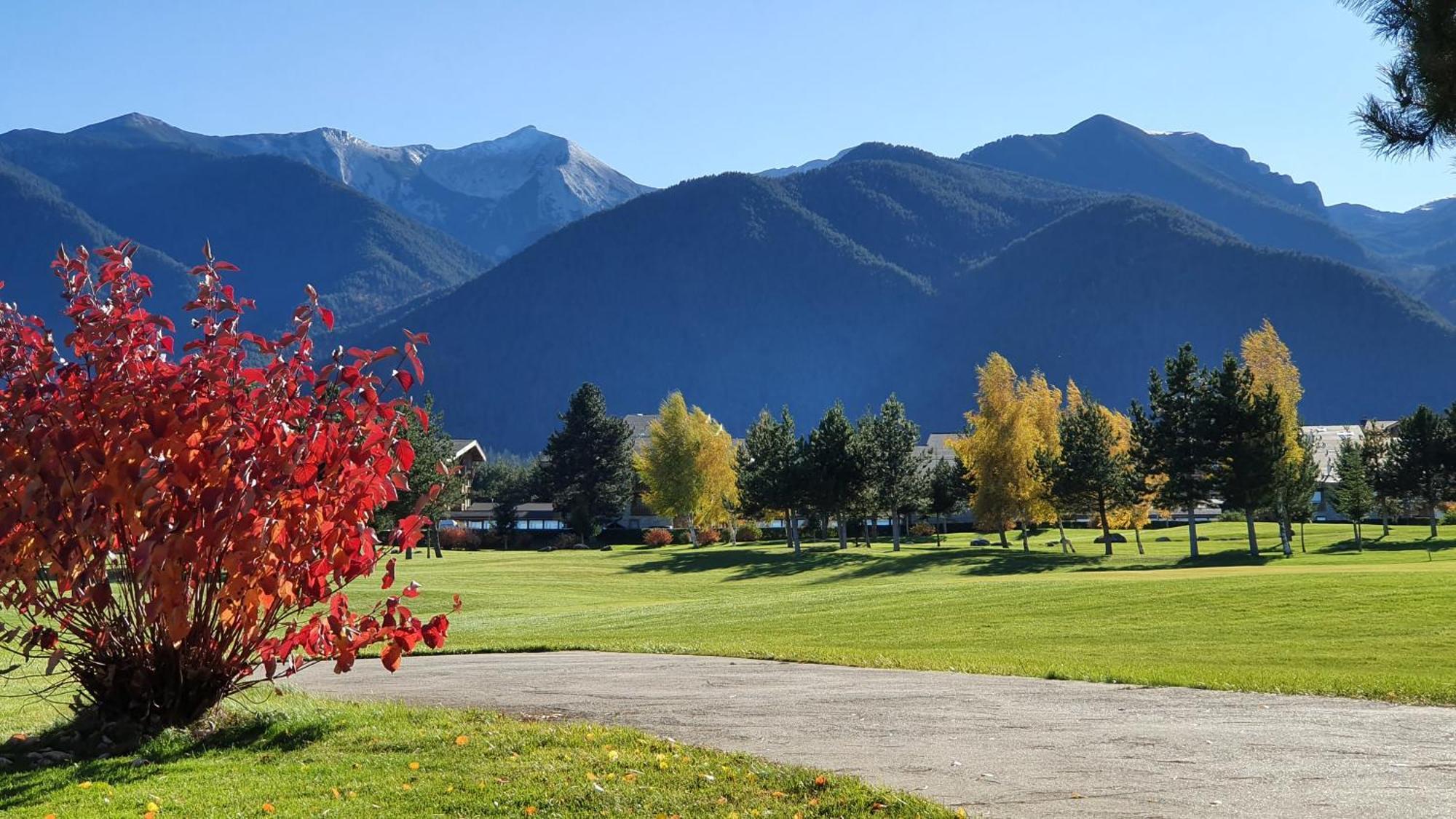 Green Peaks Suite In Pirin Golf & County Club 라즐로그 외부 사진