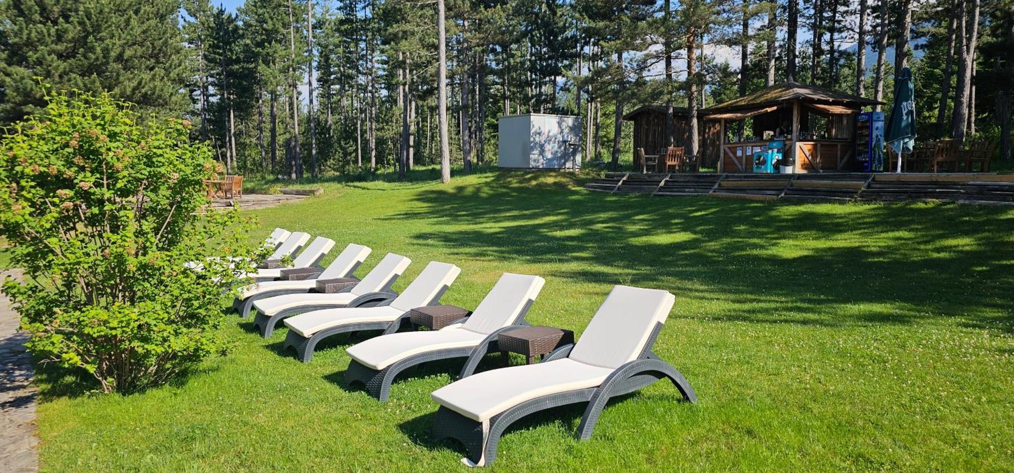 Green Peaks Suite In Pirin Golf & County Club 라즐로그 외부 사진