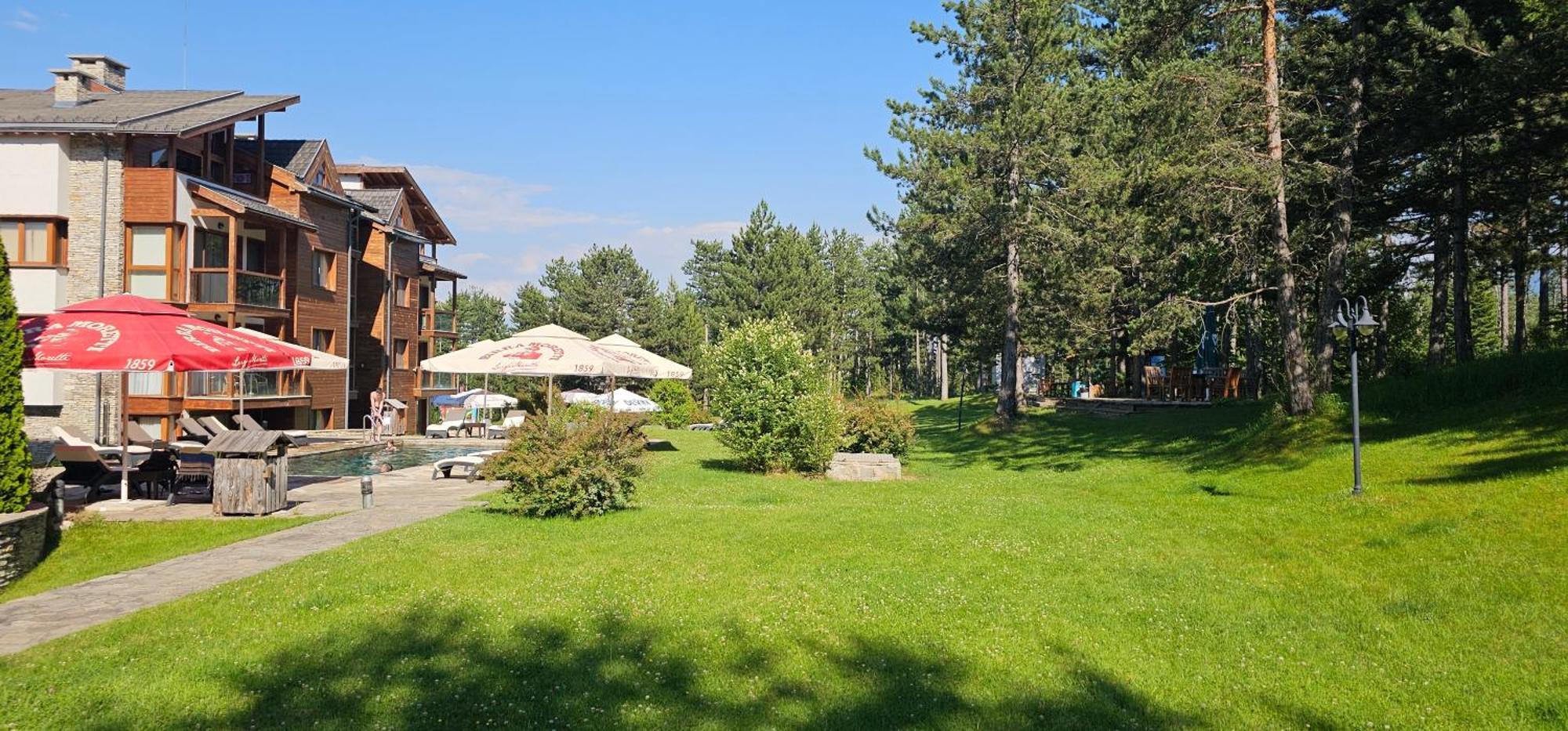 Green Peaks Suite In Pirin Golf & County Club 라즐로그 외부 사진